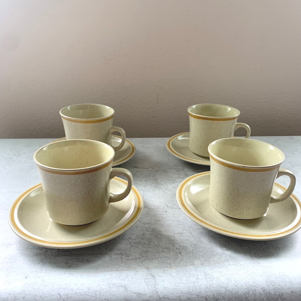 Hearthside Garden Festival 8pc Set 4 Mugs 4 Saucers Stoneware Japan Speckled